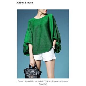 NEW Lonyuash Blogger Emerald Green Pleats Pleated Blouse One Size Please Read